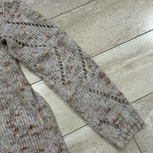 Jessica Simpson Loose Cowl Neck Sweater - Picture 4 of 7